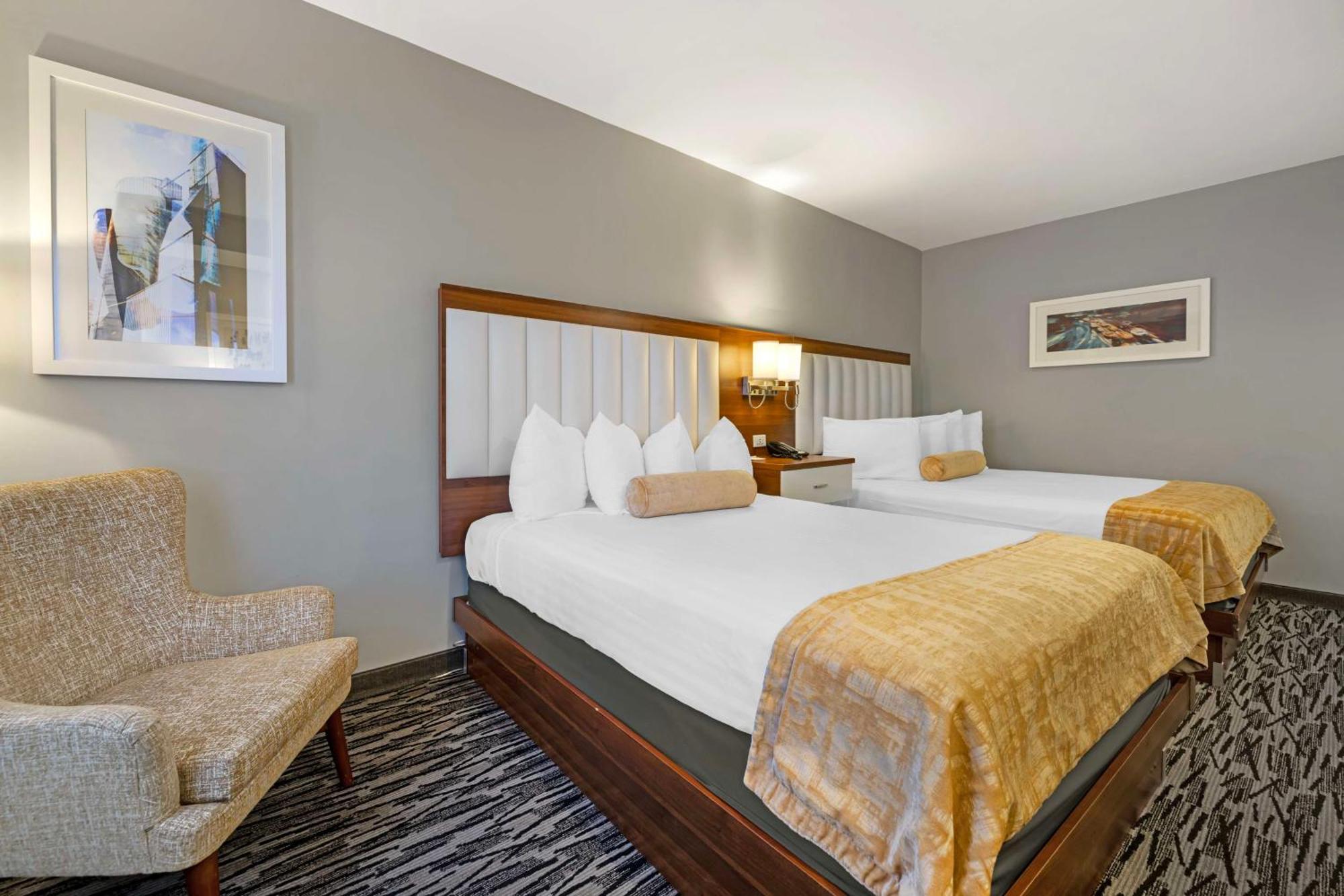 Best Western On The Avenue Buffalo Bagian luar foto