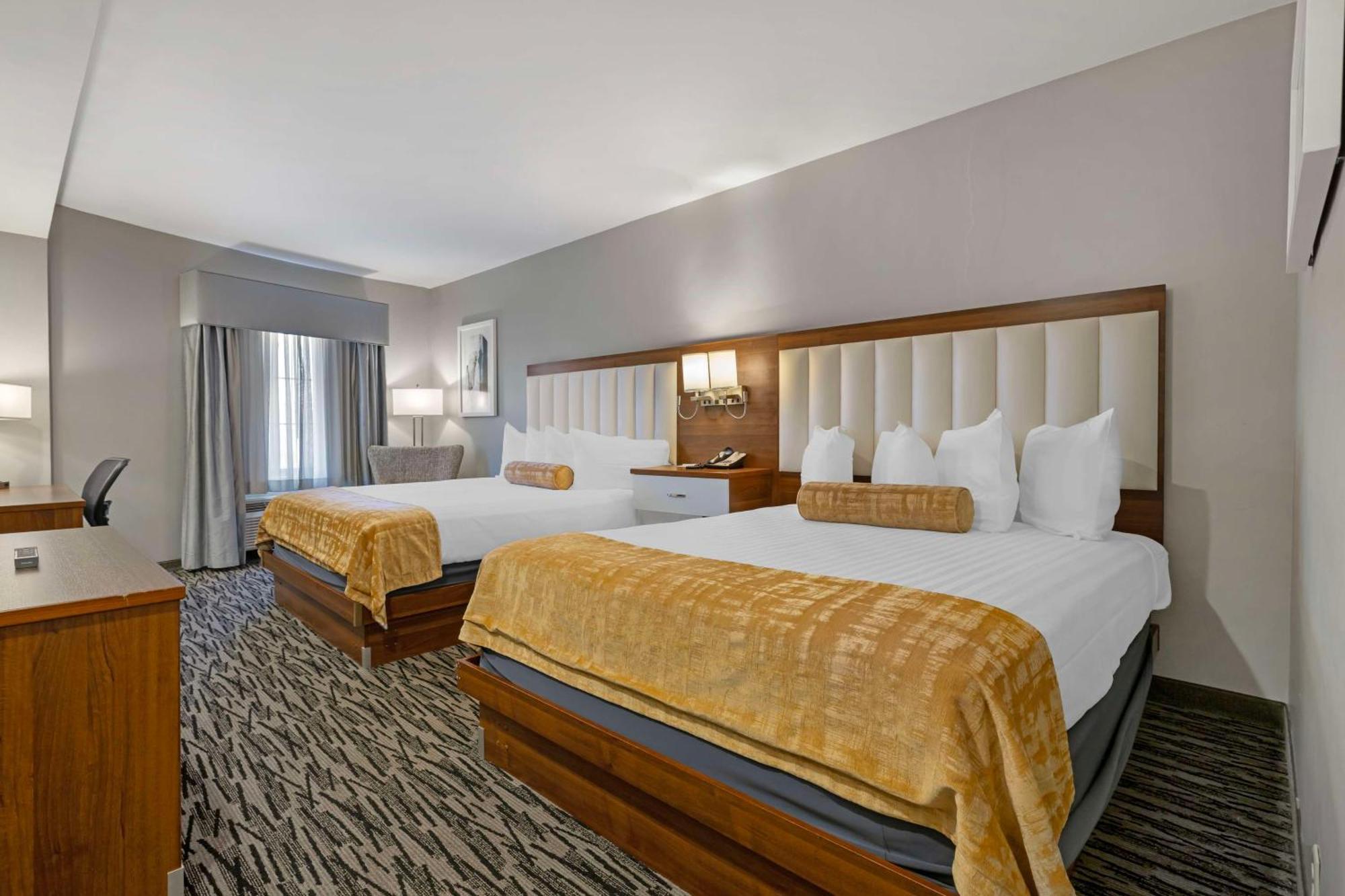 Best Western On The Avenue Buffalo Bagian luar foto