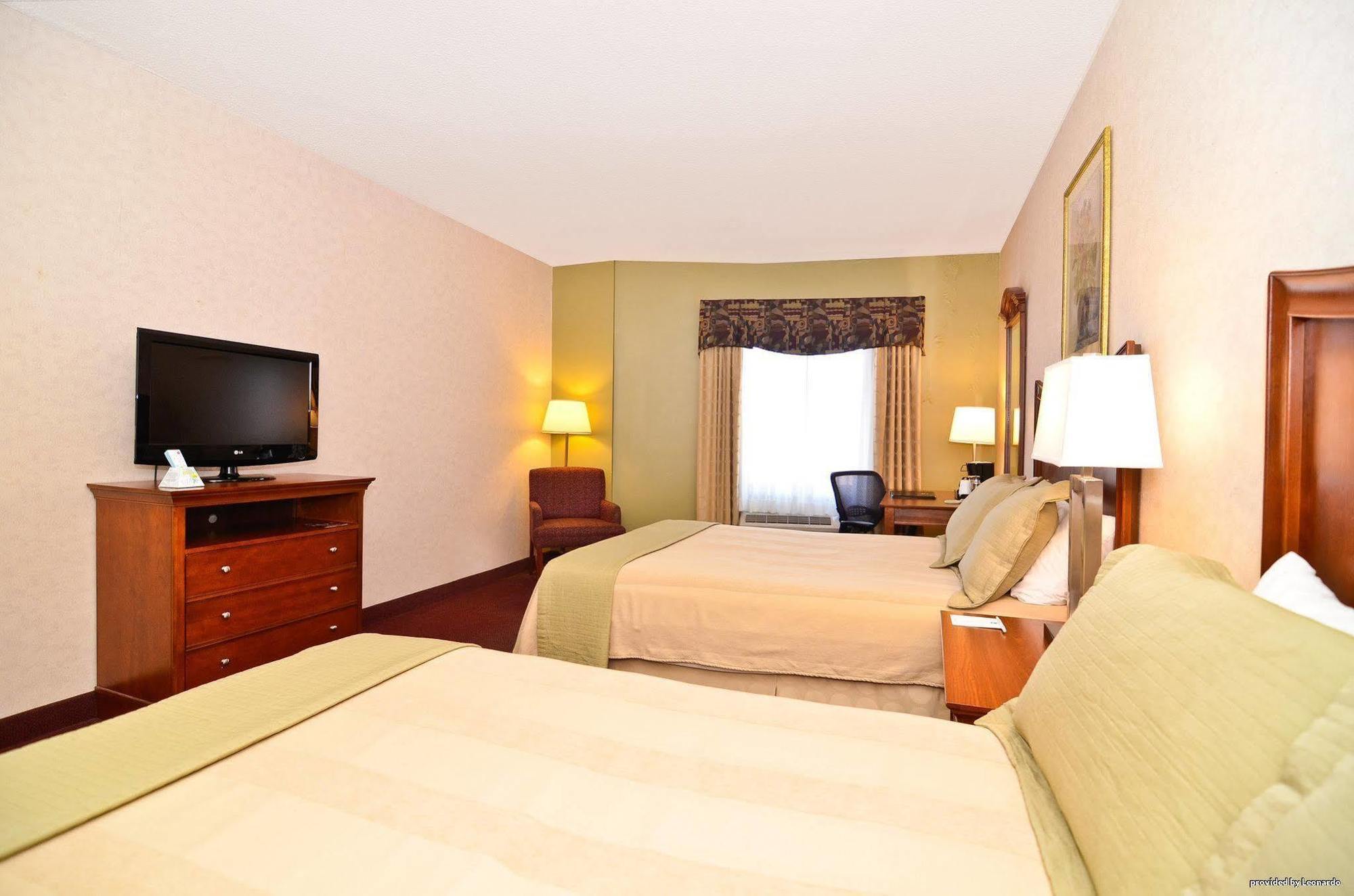 Best Western On The Avenue Buffalo Ruang foto